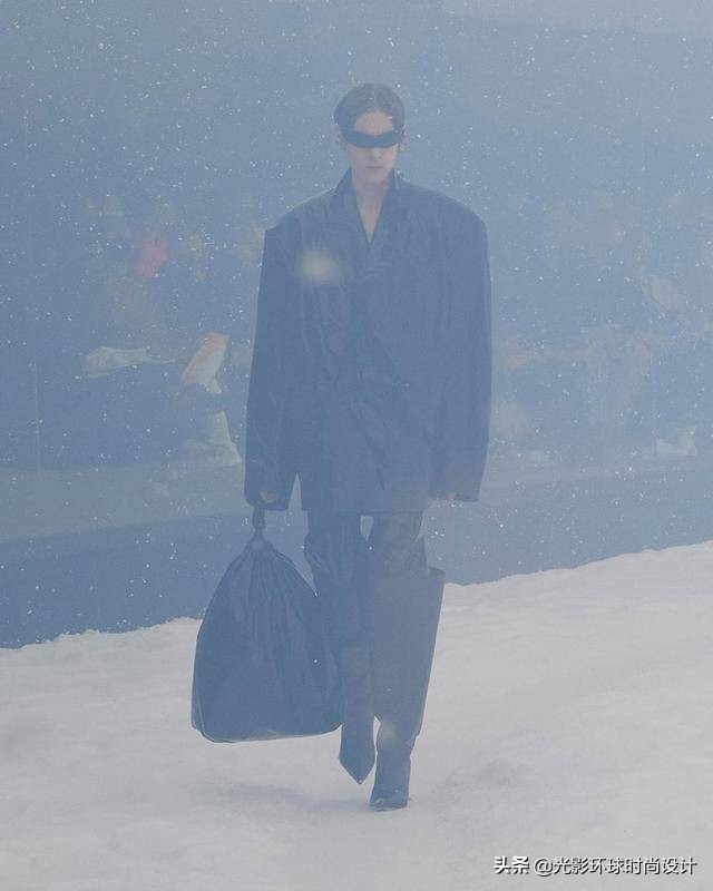 时装周2022秋冬香奈儿,2022秋冬新款时装周造型