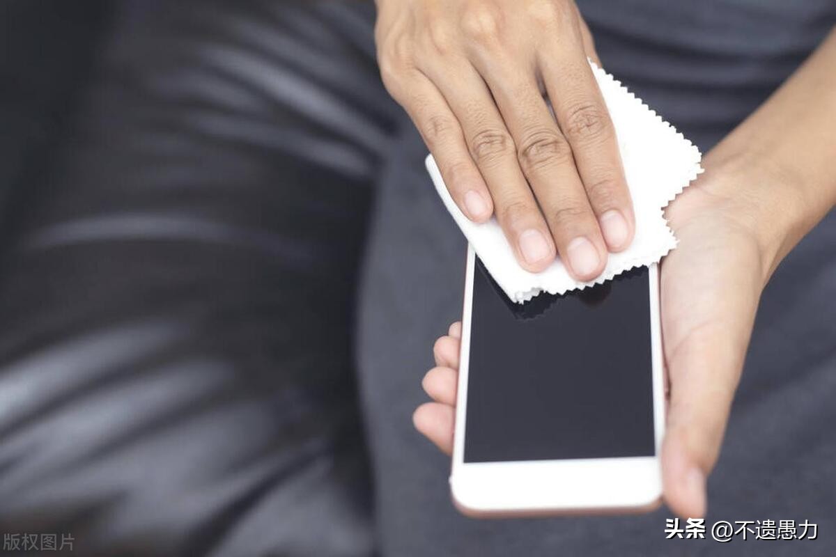 手机贴保护膜能保护屏幕吗,屏幕高透保护膜是钢化膜吗