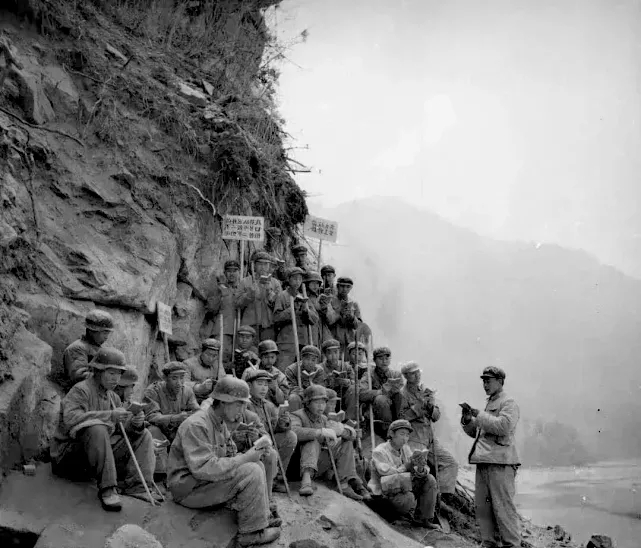 军事头盔演变史,20年代中国军用头盔进化史