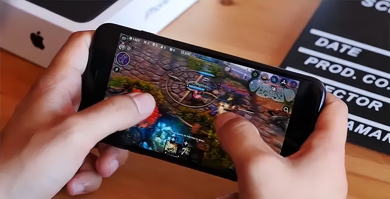 拼多多2999的苹果se3,拼多多帮你全额退款会起诉吗