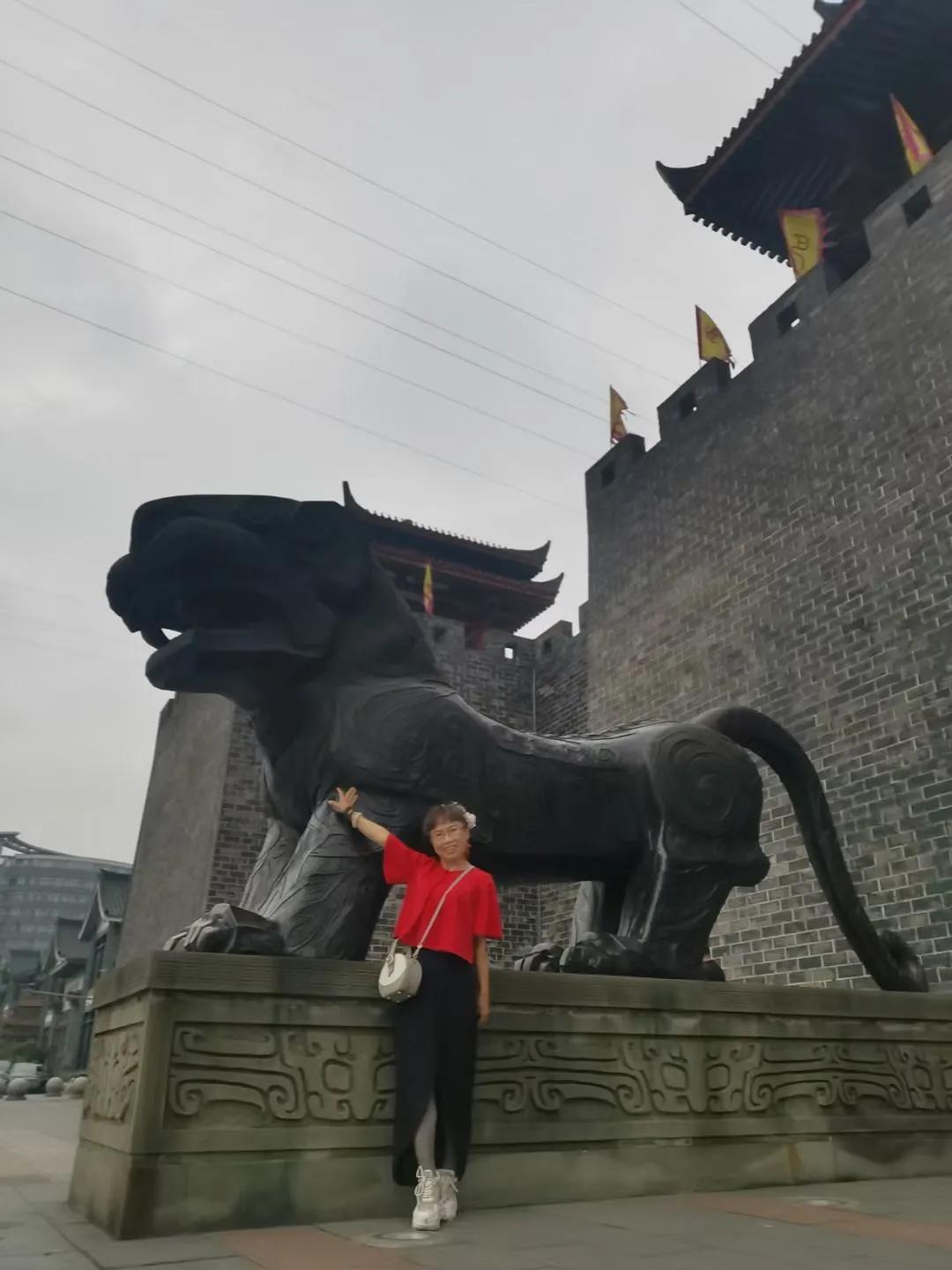 游山城重庆网红打卡地,游走重庆非网红打卡地巴国城