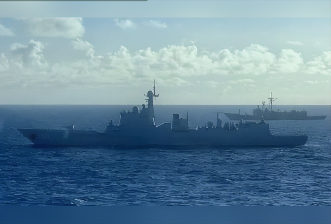 起底奇葩的台湾海军舰艇，大陆网友：看到台军这么流氓我就放心了