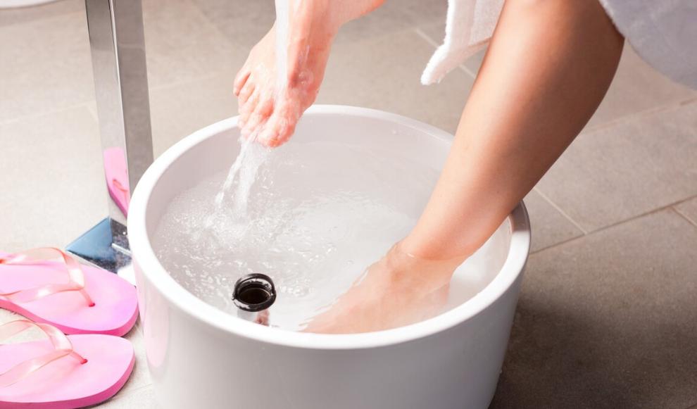 中老年人出现脚底板疼,老年人脚底板疼是什么原因