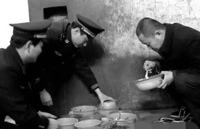 死刑犯枪决的子弹是免费的吗,死刑枪决用什么枪