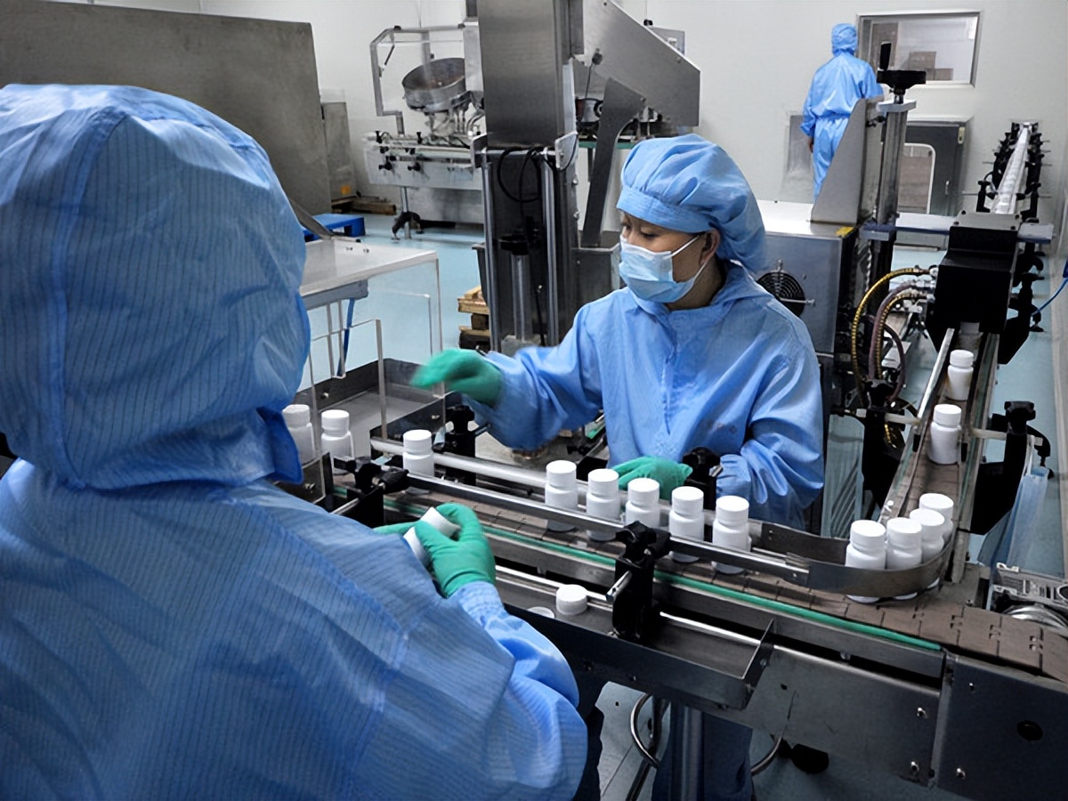 我，药店营业员，月入过万，发现里面有很多猫腻，给大家揭秘一下