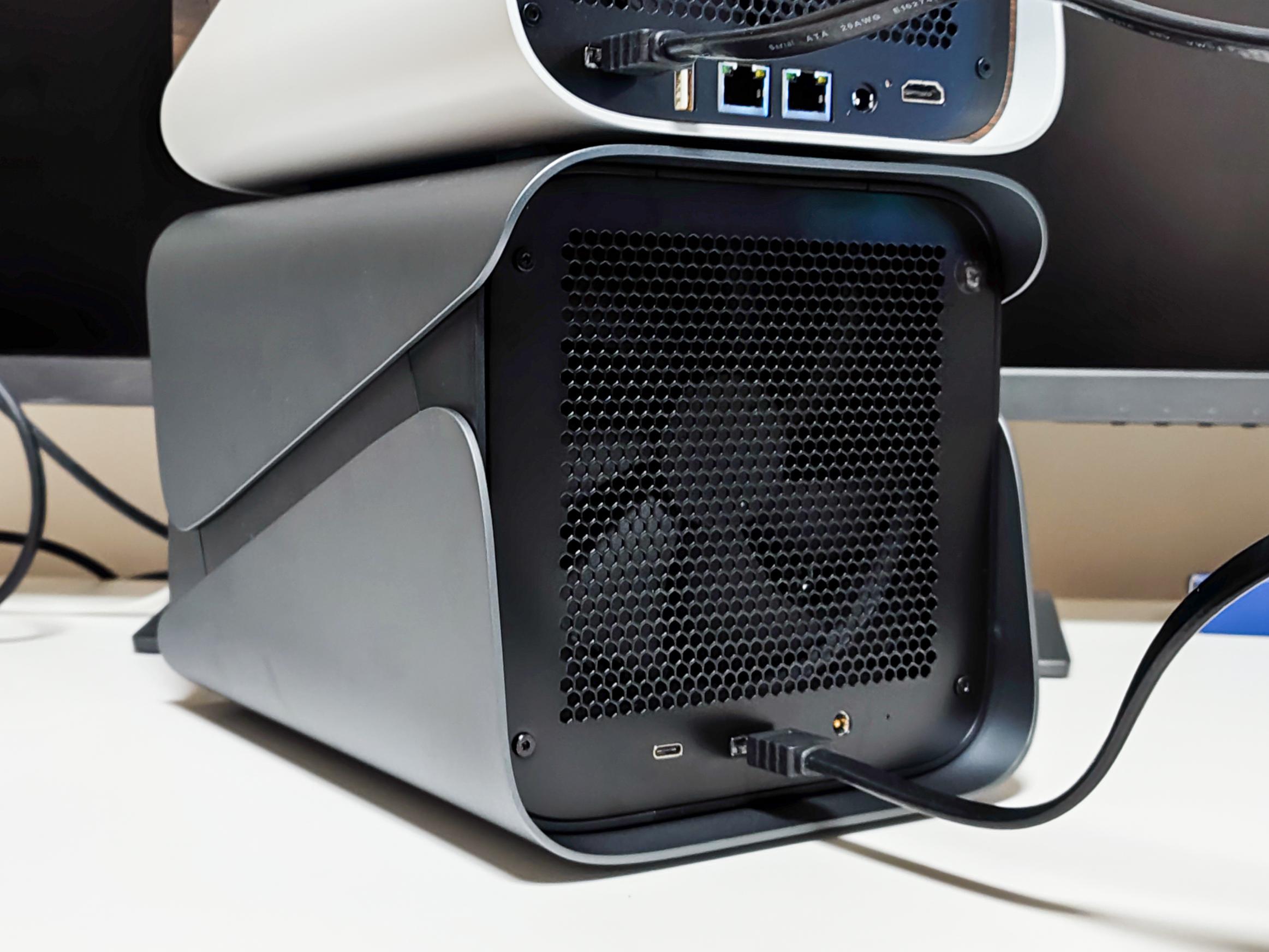 nas用4盘位好还是2盘位好,NAS几个盘位合适