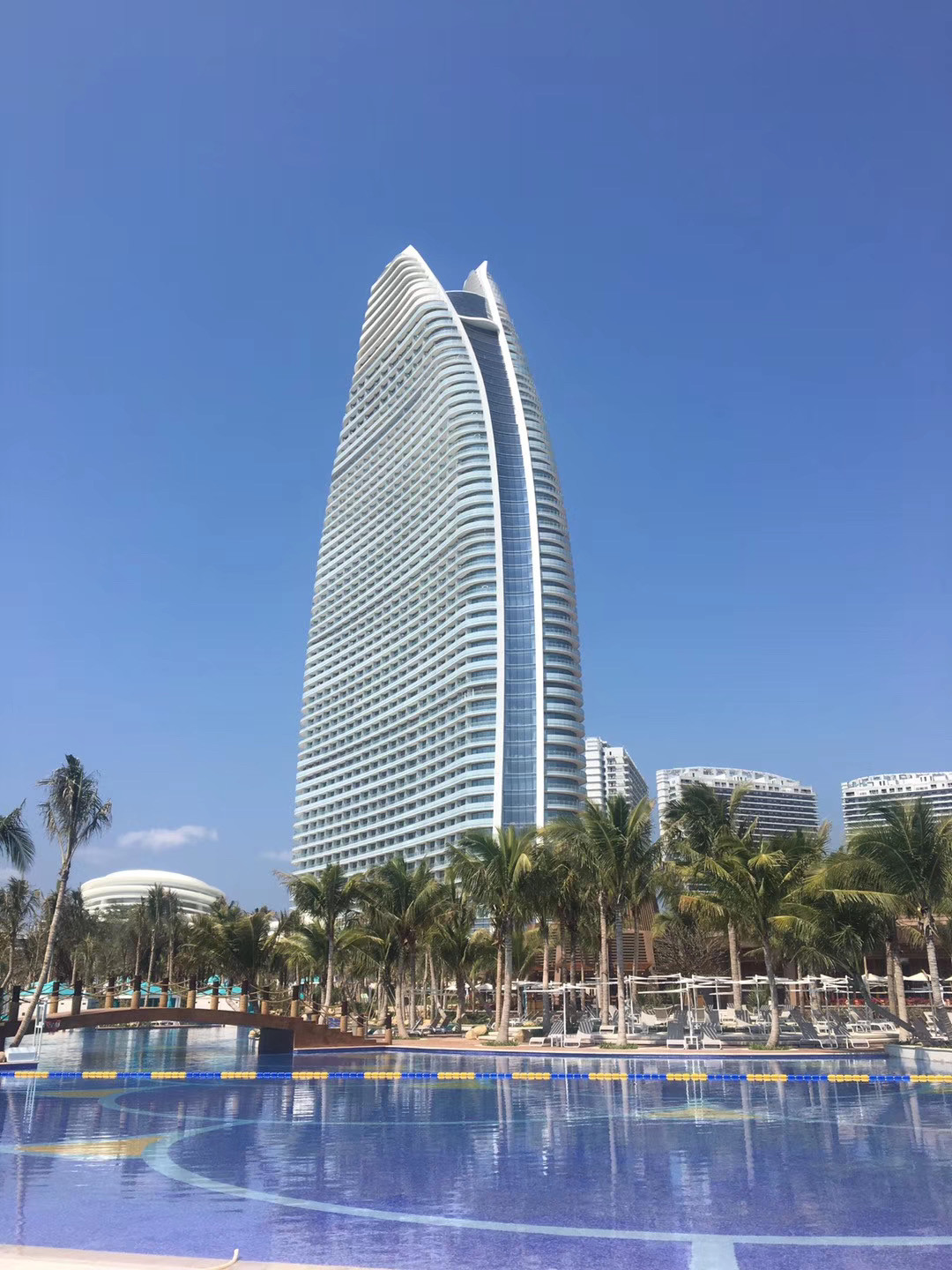 旅行五年没工作躺赚千万,旅行5年