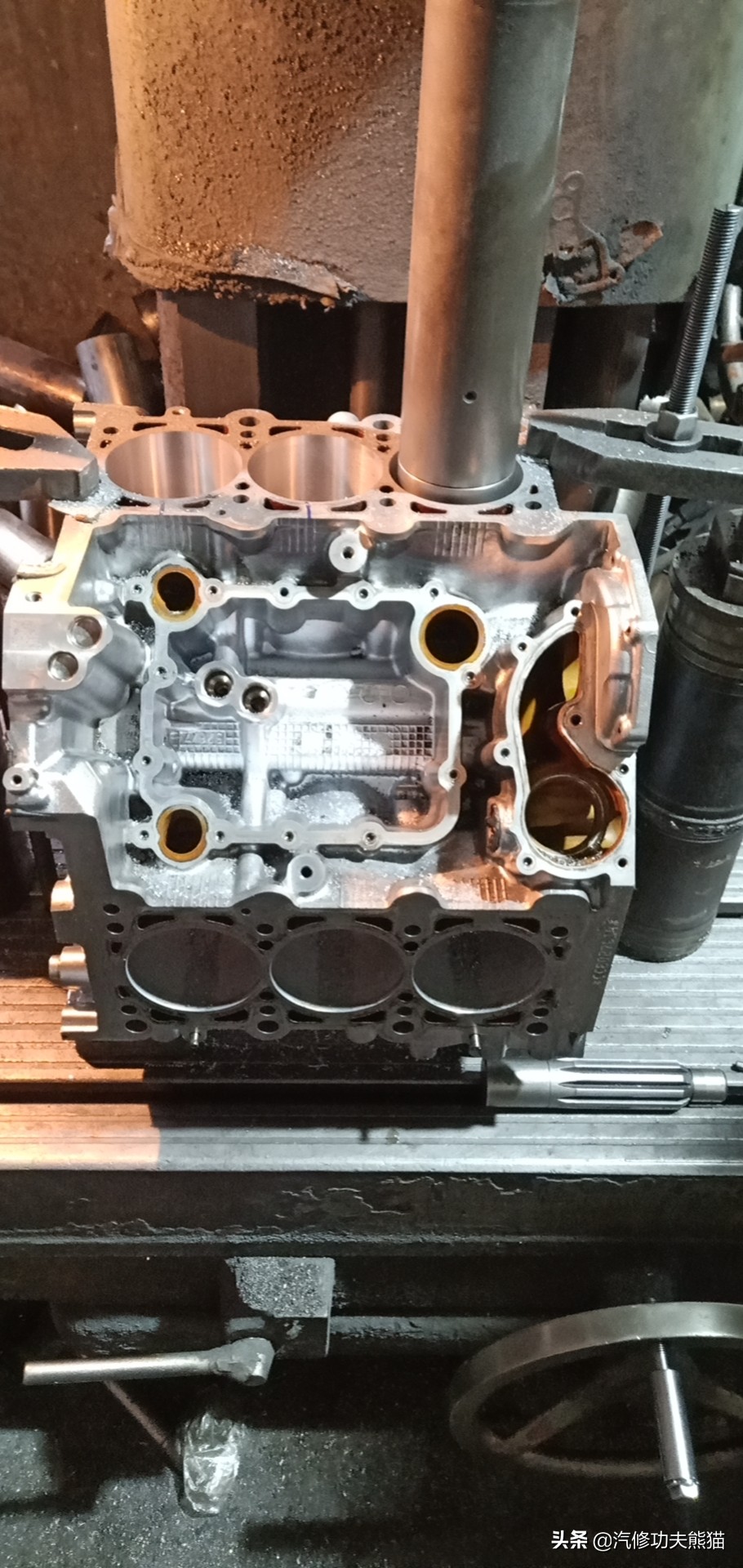 08年奥迪a6l机油压力不足,10年奥迪a6l2.8烧机油严重