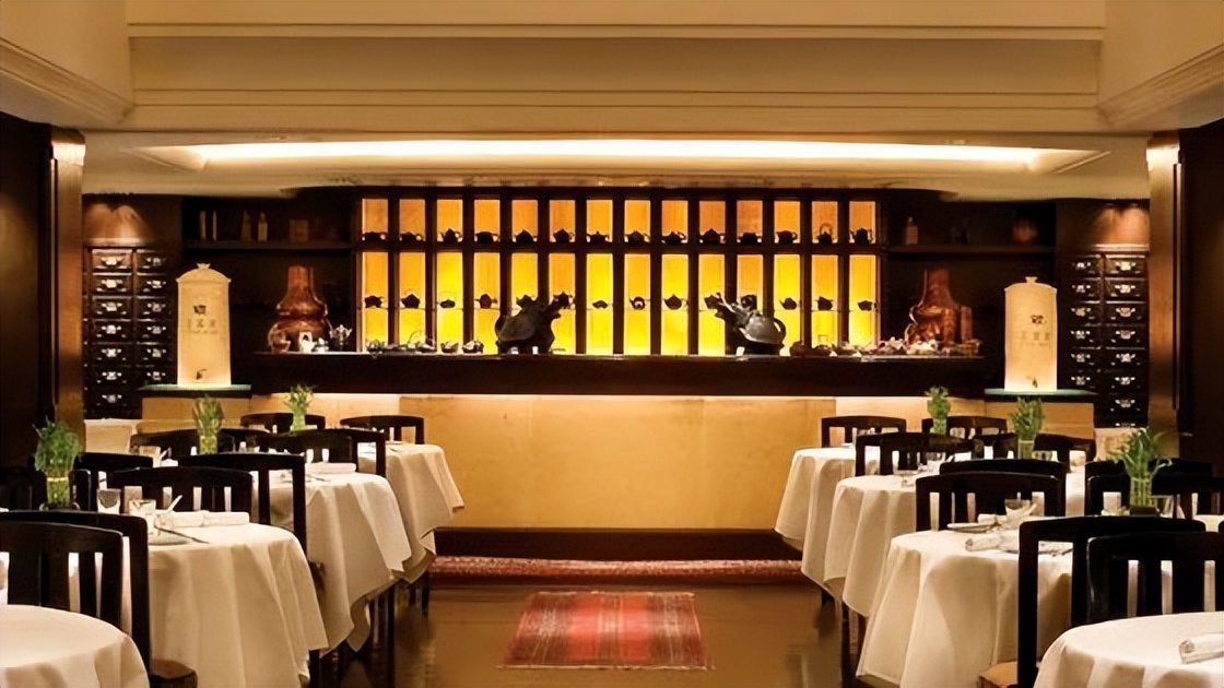 香港没有一个人，在九月中秋买月饼