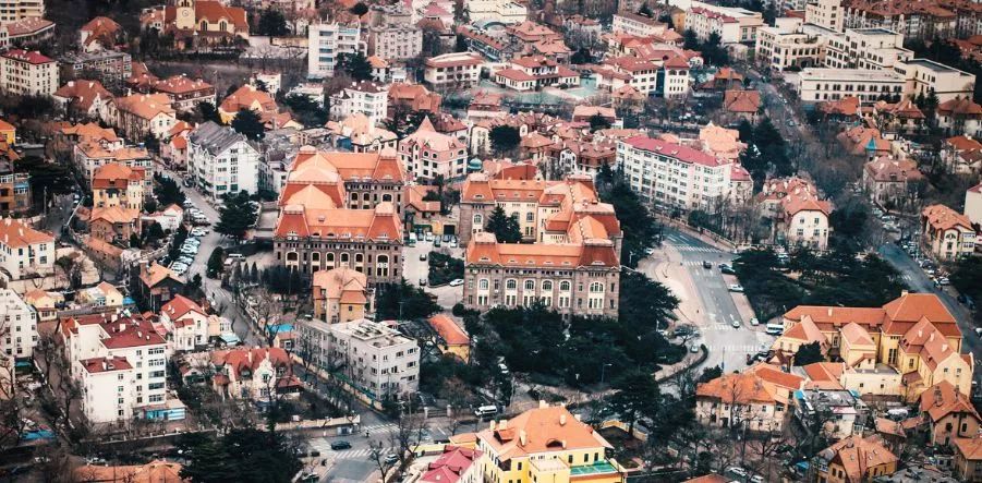 山东青岛发展最好的区,青岛有网红地区吗