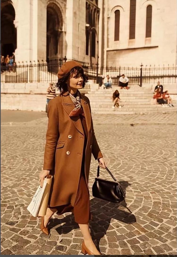 戴帽子女士好看时尚,戴帽子气质女人