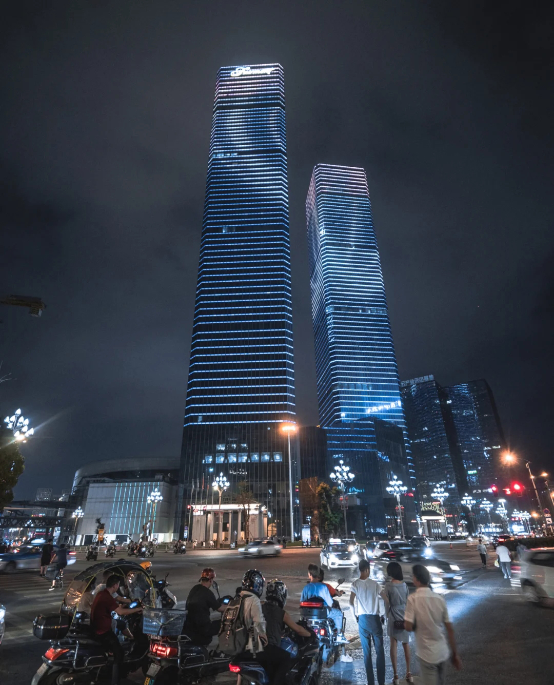 认清形势:为何不建议贵州大学生,到外省打拼,最好留贵阳深耕?