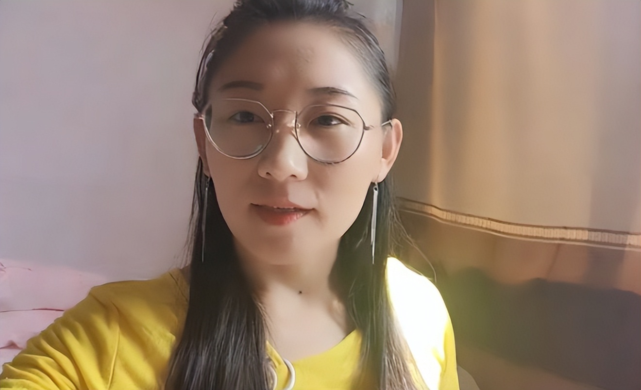 爬行妈妈遭丈夫抛弃遇见真爱,爬行妈妈外出打工给儿子治病