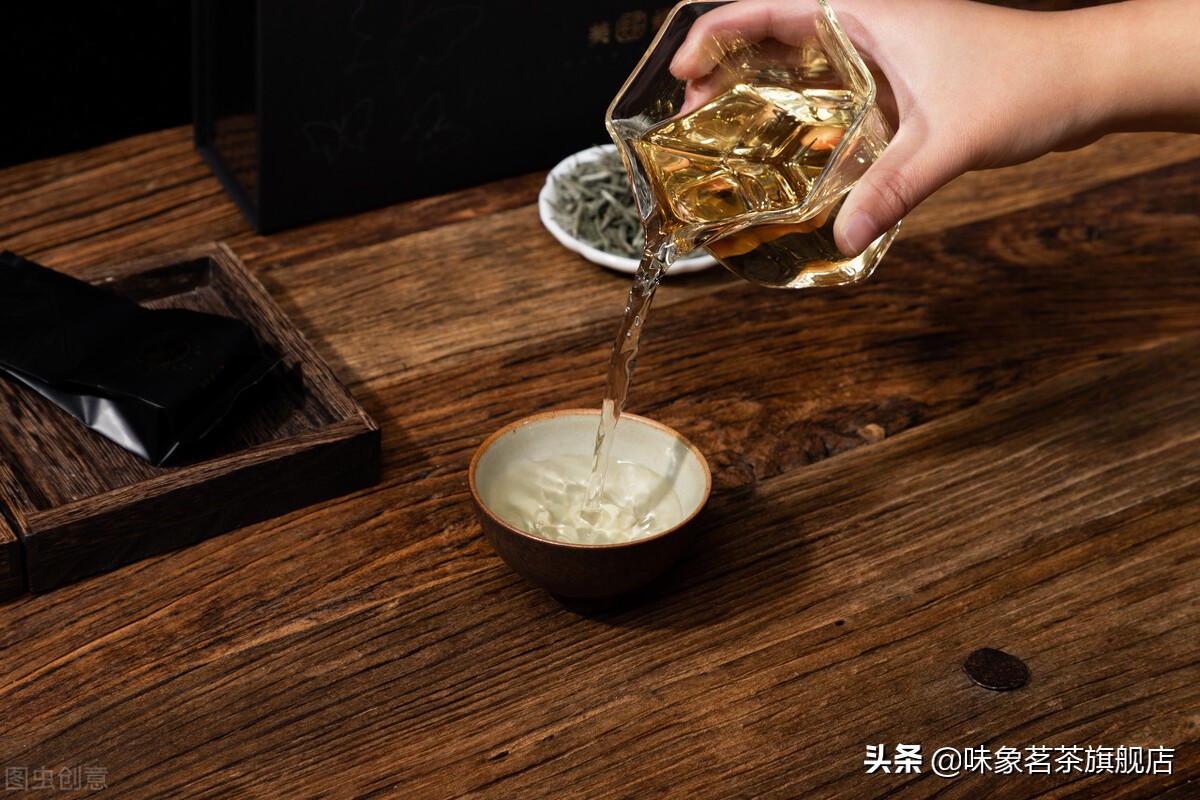 老白茶福鼎白茶,福鼎白茶老白茶属于什么茶