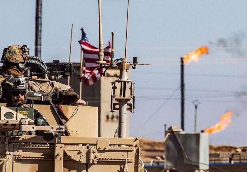 美军又从叙利亚偷盗石油,美军在叙利亚偷油罐车遭袭