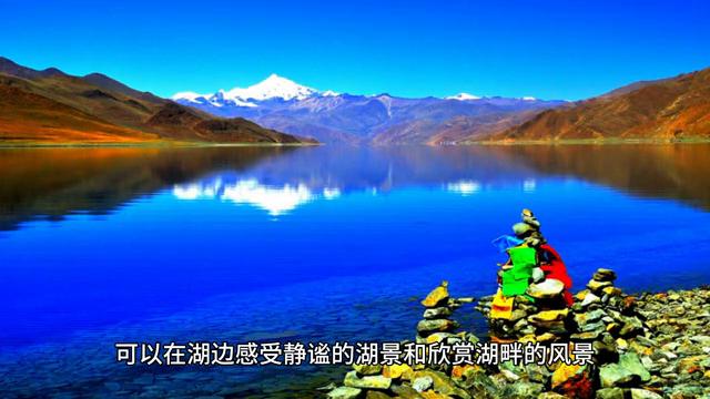 藏蓝与雪景,藏蓝与白色