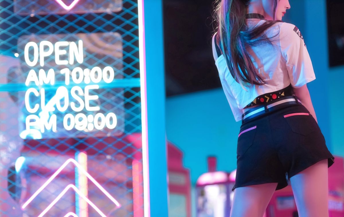 “国货之光”麻豆传媒：视频点击量超400万！外包公司被一锅端！