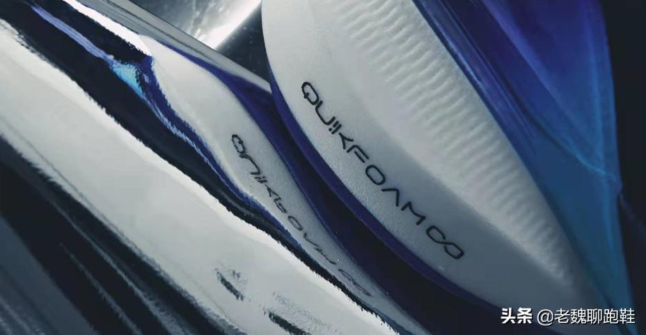 一年穿两双鞋,比较耐穿好看的慢跑鞋