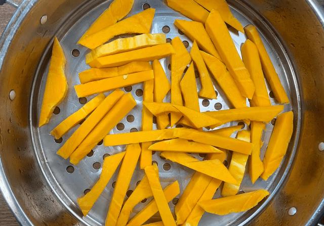 秋天吃花生板栗不如吃它天然黄体酮一次买50斤，晒干比新鲜更好吃