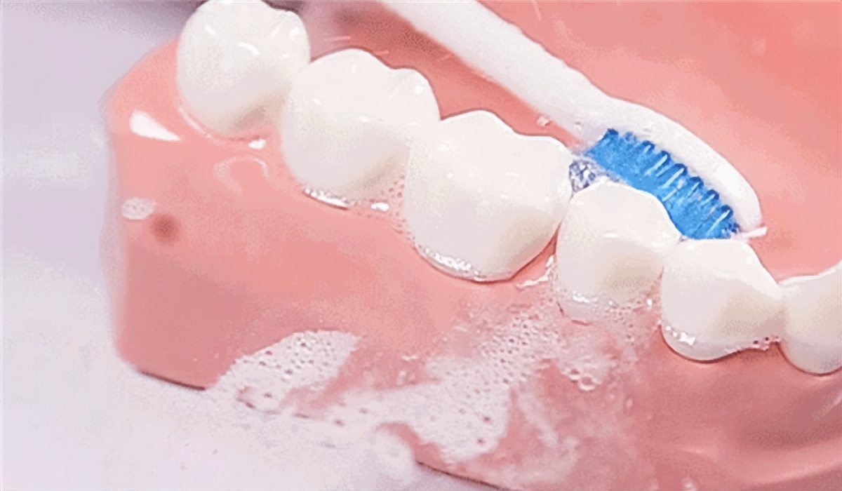 usmile和飞利浦电动牙刷测评,买电动牙刷好还是冲牙器好