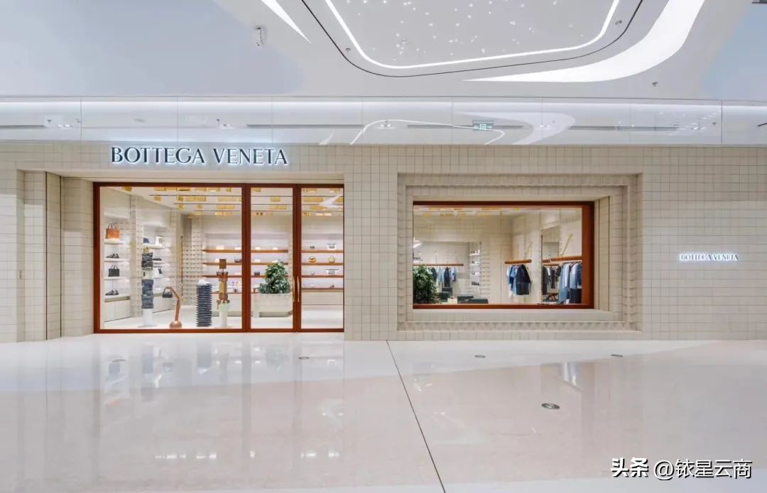 奢场前线｜福州万象城等开设奢牌新店，深圳湾万象城等营销出圈…