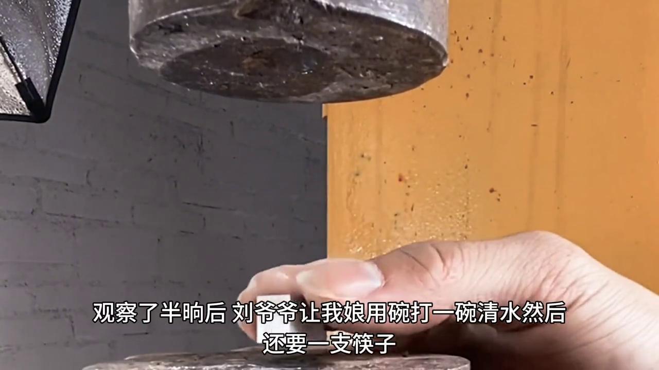 驼背老头神秘鬼屋,民间故事驼背完整版