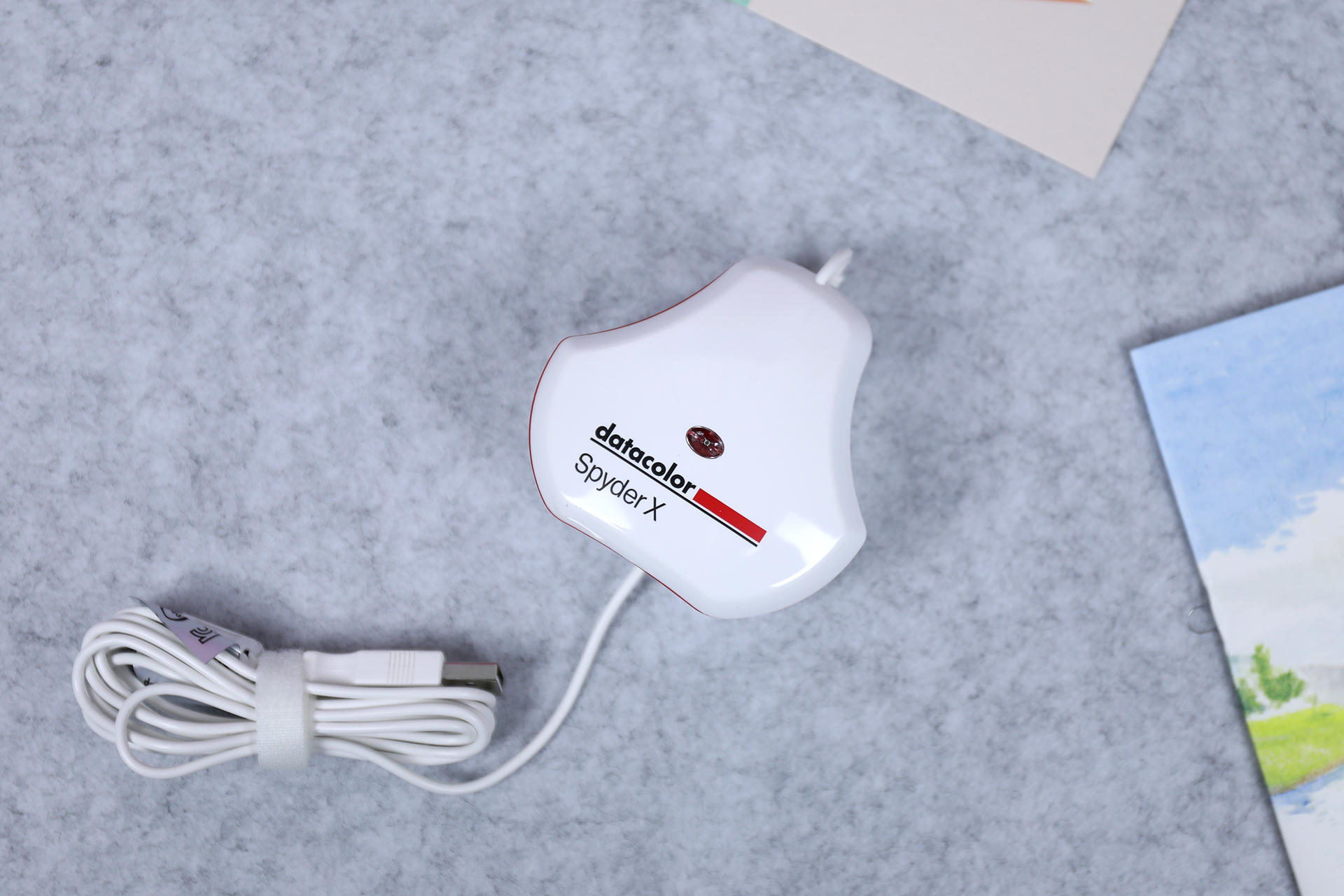 显示器偏色专业校色仪了解一下,显示器颜色过鲜艳可以校色吗