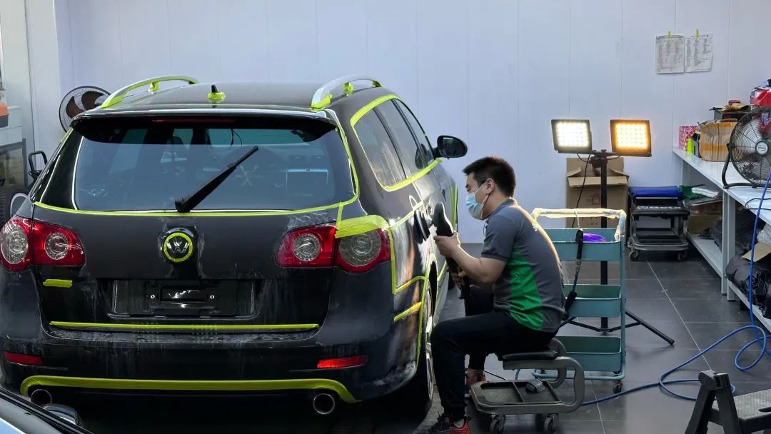 r36翻新改造全过程,大众r36这么老的车怎么还卖这么贵