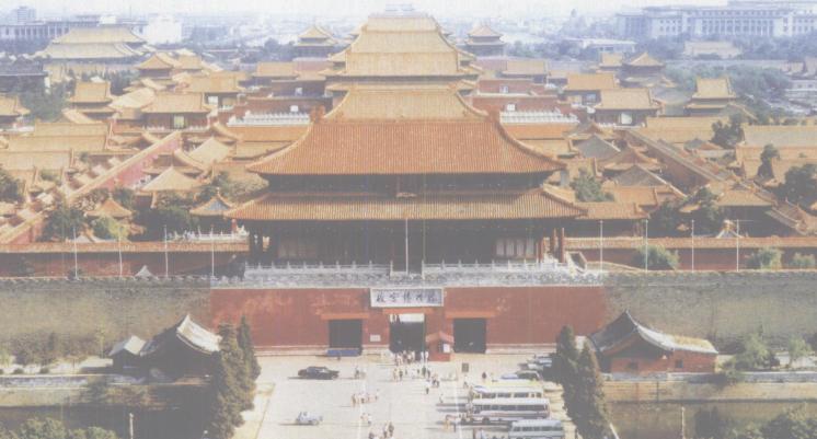 1954年，毛主席曾三次登上故宫城墙，却绝不踏进故宫半步，为何？