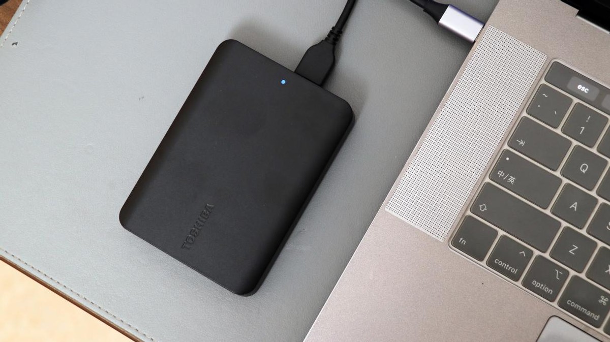 东芝移动硬盘a3a5哪个速度快,东芝移动硬盘新小黑a5评测