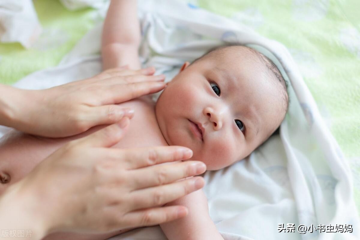 新生婴儿第一个月注意什么,宝宝刚出生第一个月需要学会哪些