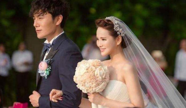 这几年娱乐圈丑闻有哪些,近几年来娱乐圈丑闻