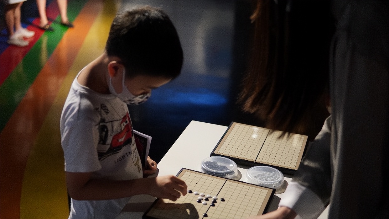 纳凉跳舞好去处,露天音乐公园夜市