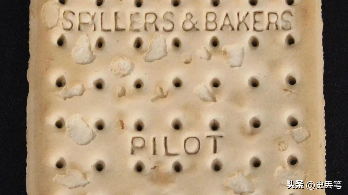 1970年父亲临死前交给他一块饼干，结果45年后竟然拍出15万天价