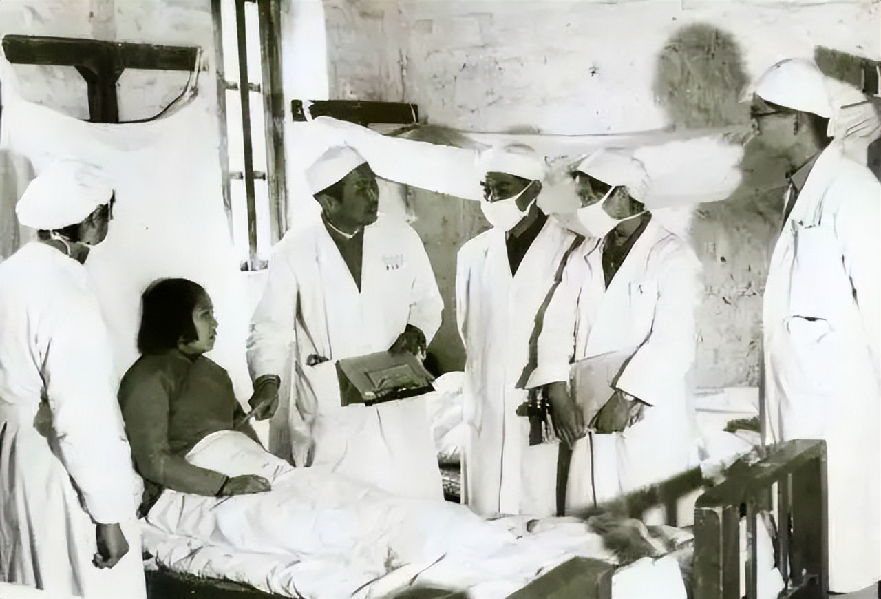 女作家萧红真实故事,女作家萧红之死