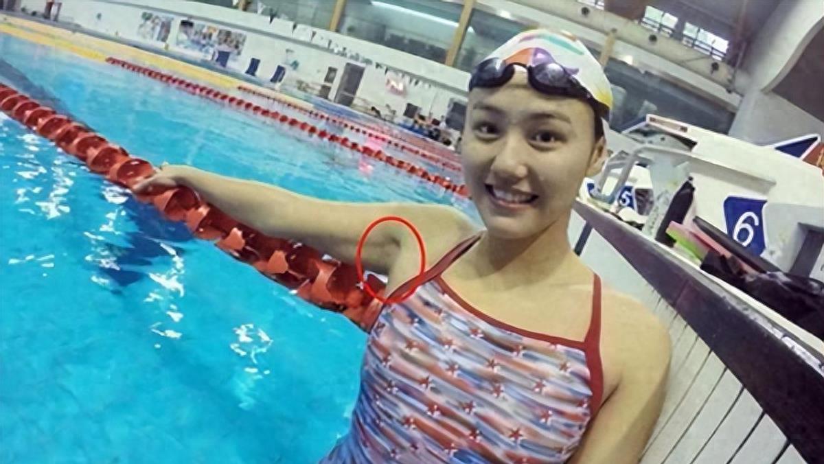 女运动员的痛苦程度,女运动员赛场上痛苦哭