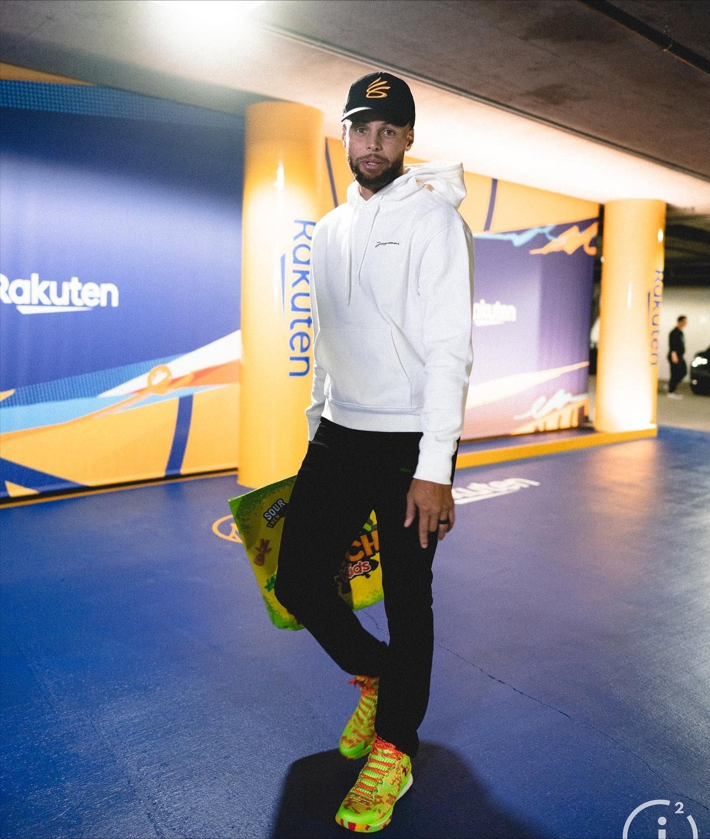 威少最新上脚球鞋 (威少战靴有哪些)