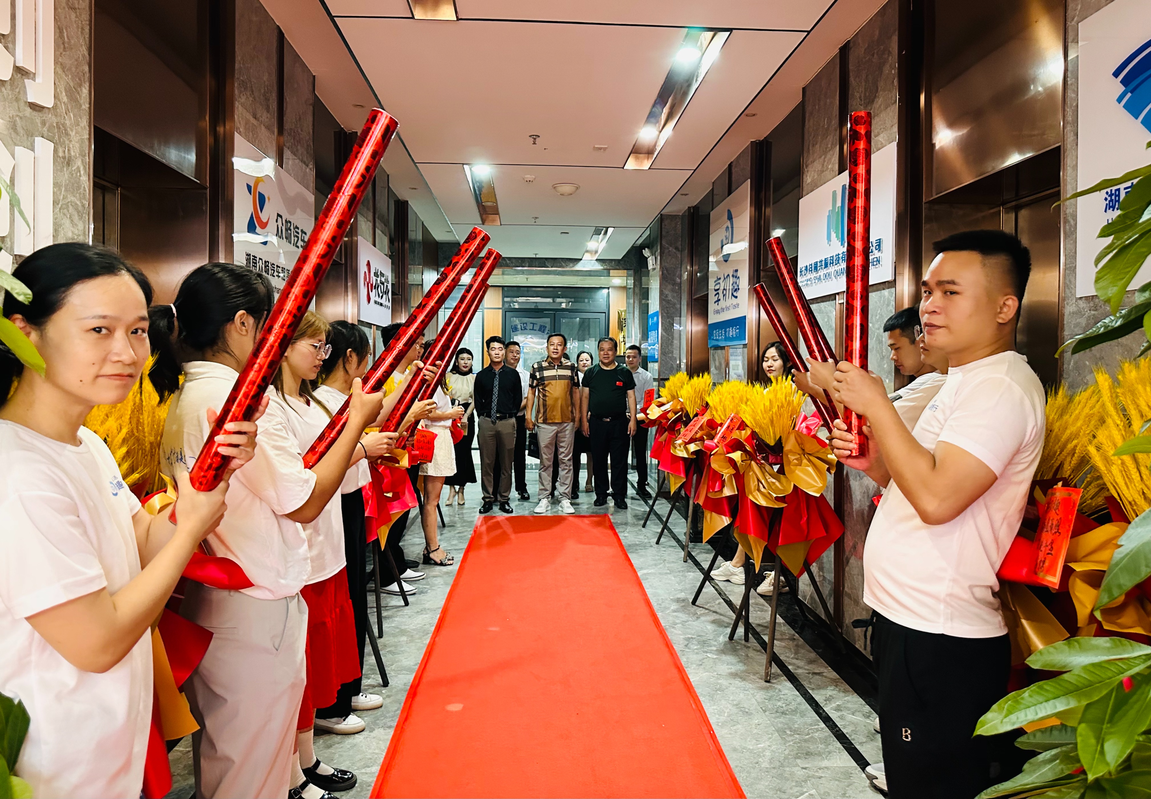 浜垵瓒ｆ墜鏈篴pp浠嬬粛,浜垵瓒pp