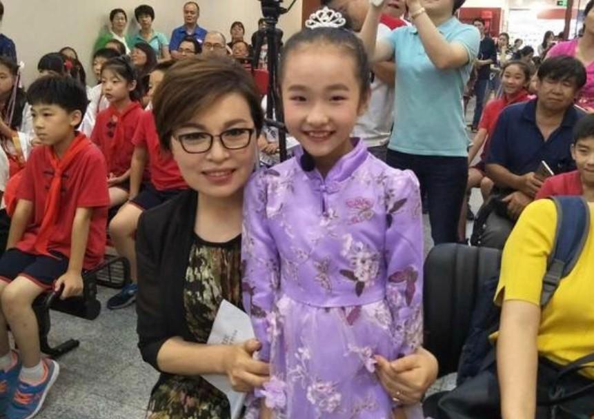 央视主播李瑞英退休后的生活,央视名嘴李瑞英现状