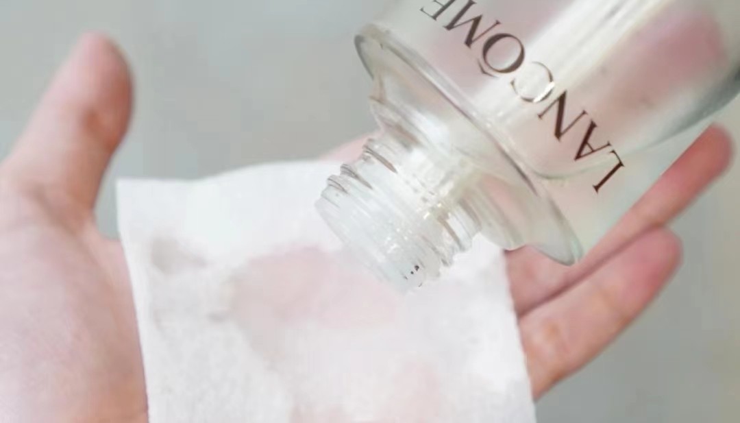 哪些大牌的精华水值得入手,啥牌子的平价精华水值得入手