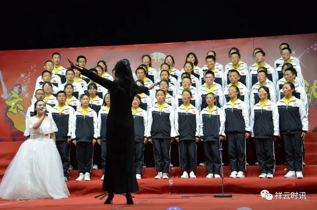 传承红色精神争做时代楷模,传承红色基因争做新时代标兵