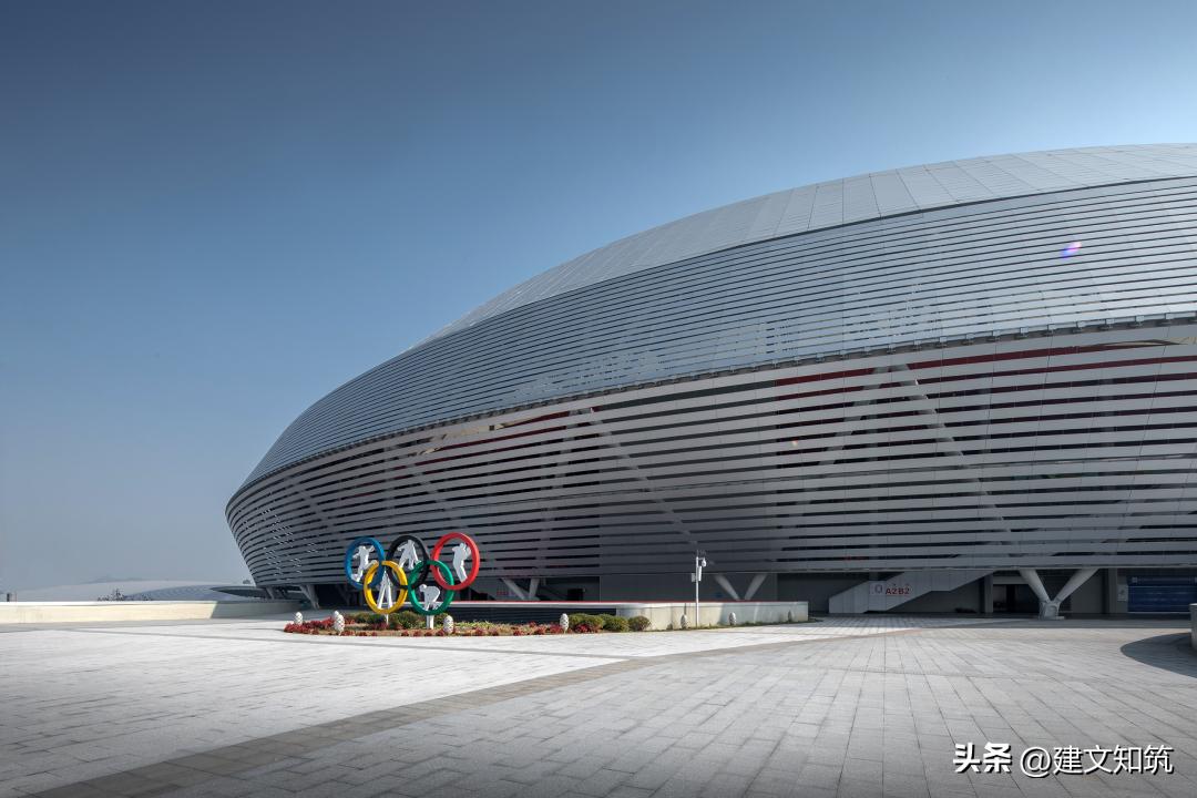 重庆龙兴体育场足球场,成都龙兴足球场