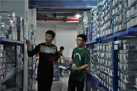 莆田鞋可以以假乱真吗,莆田假鞋背后衍生出惊人产业链