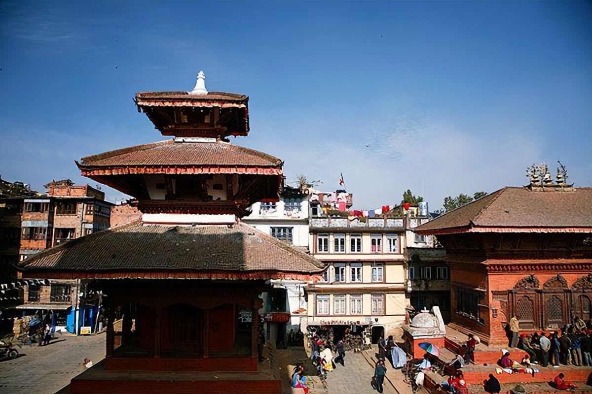 去尼泊尔旅游玩什么 (去尼泊尔旅游换什么钱)