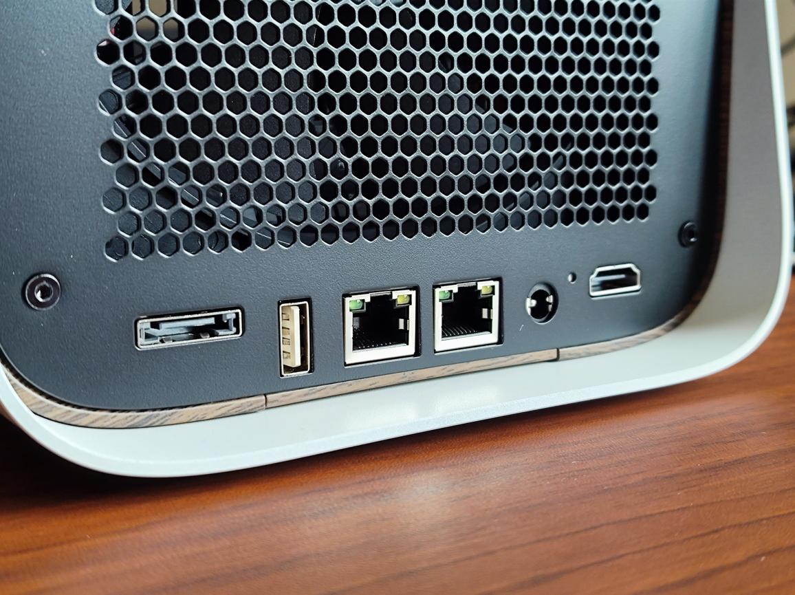 nas用4盘位好还是2盘位好,NAS几个盘位合适