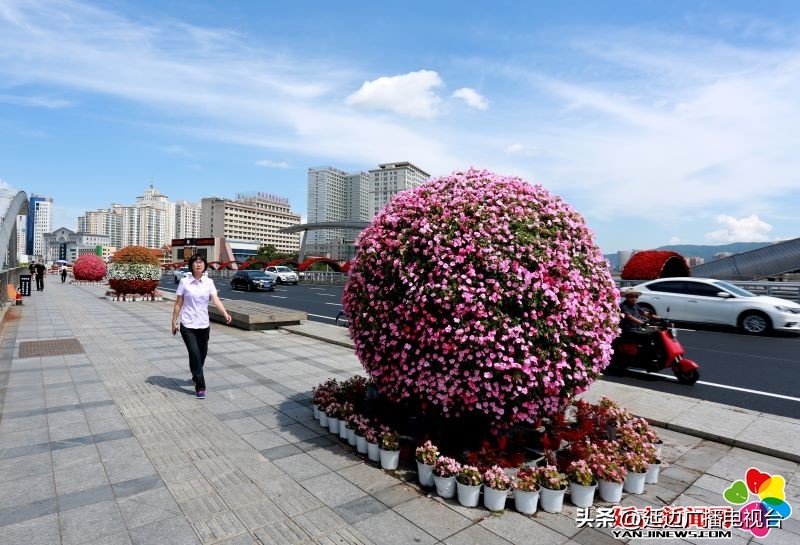 延吉建州,延吉大桥迎州庆70周年灯光