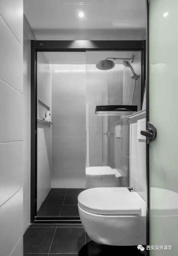 套内70多平小三房装修黑白灰,高级感老房翻新布局