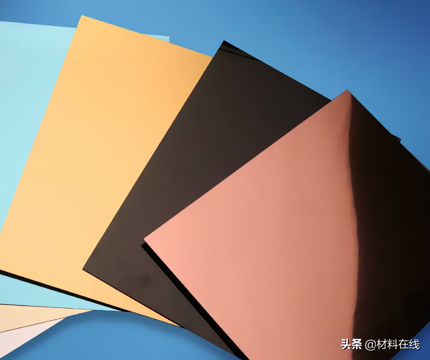 工地用的镜面板是哪种,什么是金属镜面板