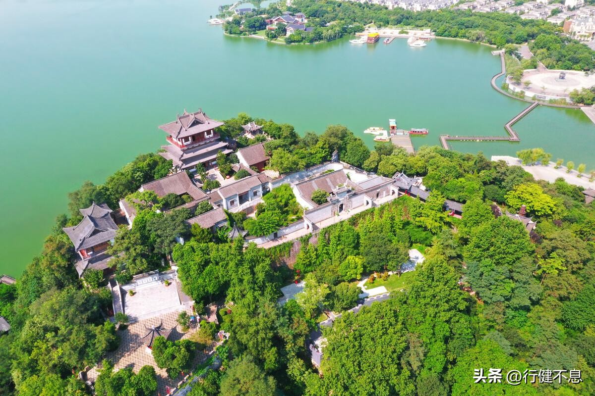 青山诗词经典赏析,关于描写青山的诗句古诗