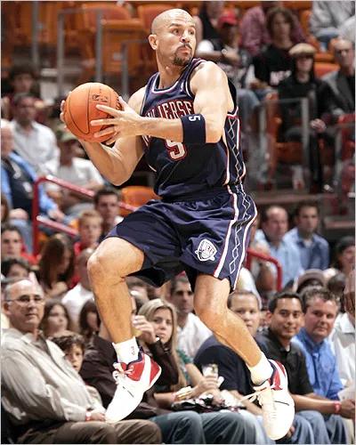 nba篮网队球衣演变史,欧文布鲁克林篮网球衣经典款